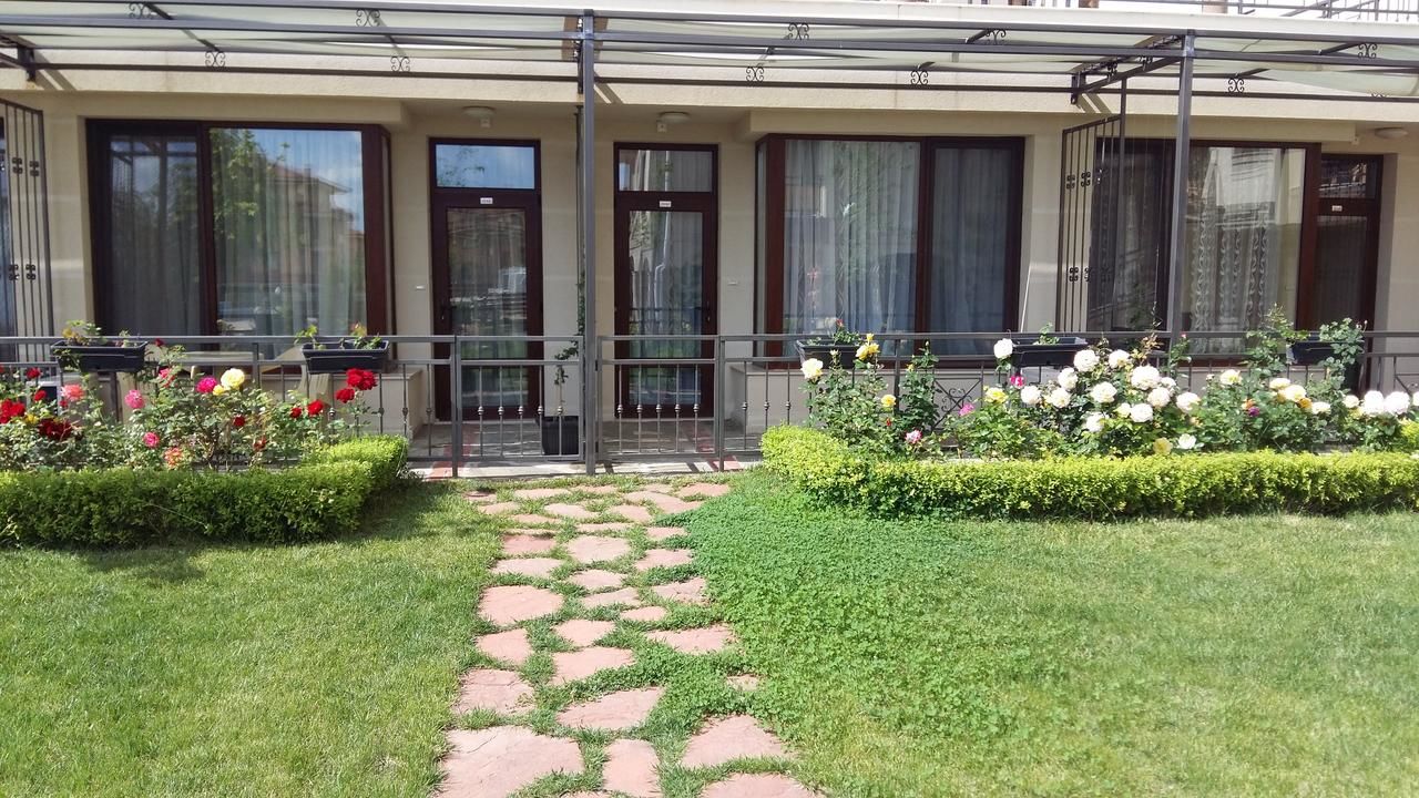 Апарт-отели Sorrento Sole Mare Свети-Влас-26